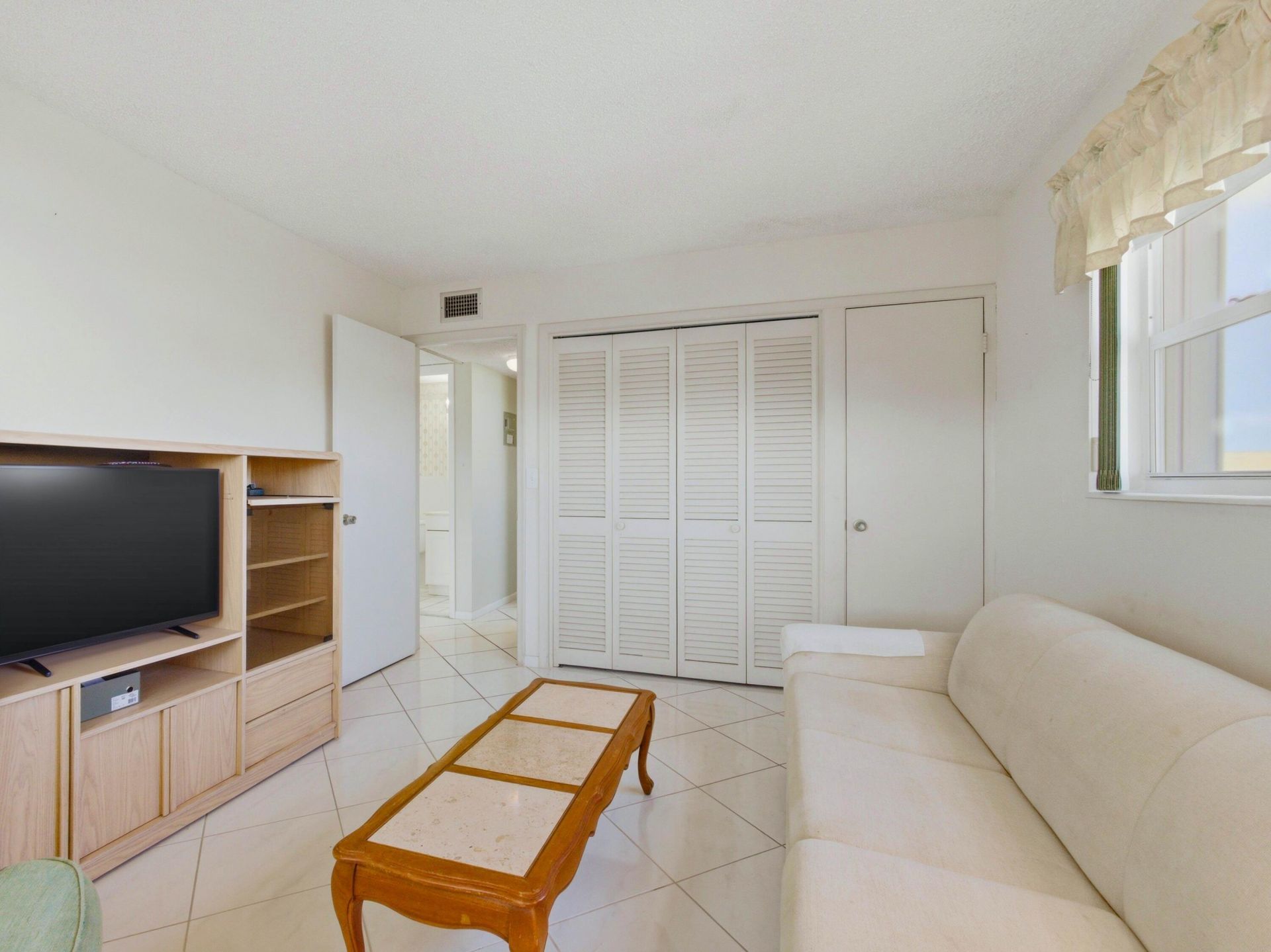 680 W Horizons W, Unit 212, Boynton Beach, FL 33435 Photo