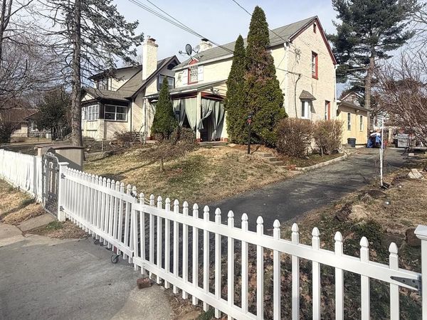 306 S CAROL BOULEVARD , UPPER DARBY, PA 19082