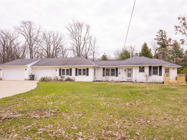 7520 W Wallings Road , North Royalton, OH 44133