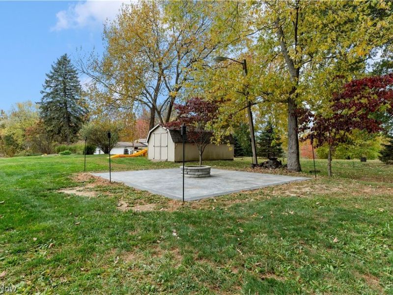 745 McKinley Avenue SW, Brewster, OH 44613 Photo 2