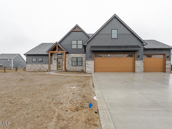 6250 Pimlico Road, Whitehouse, OH 43571