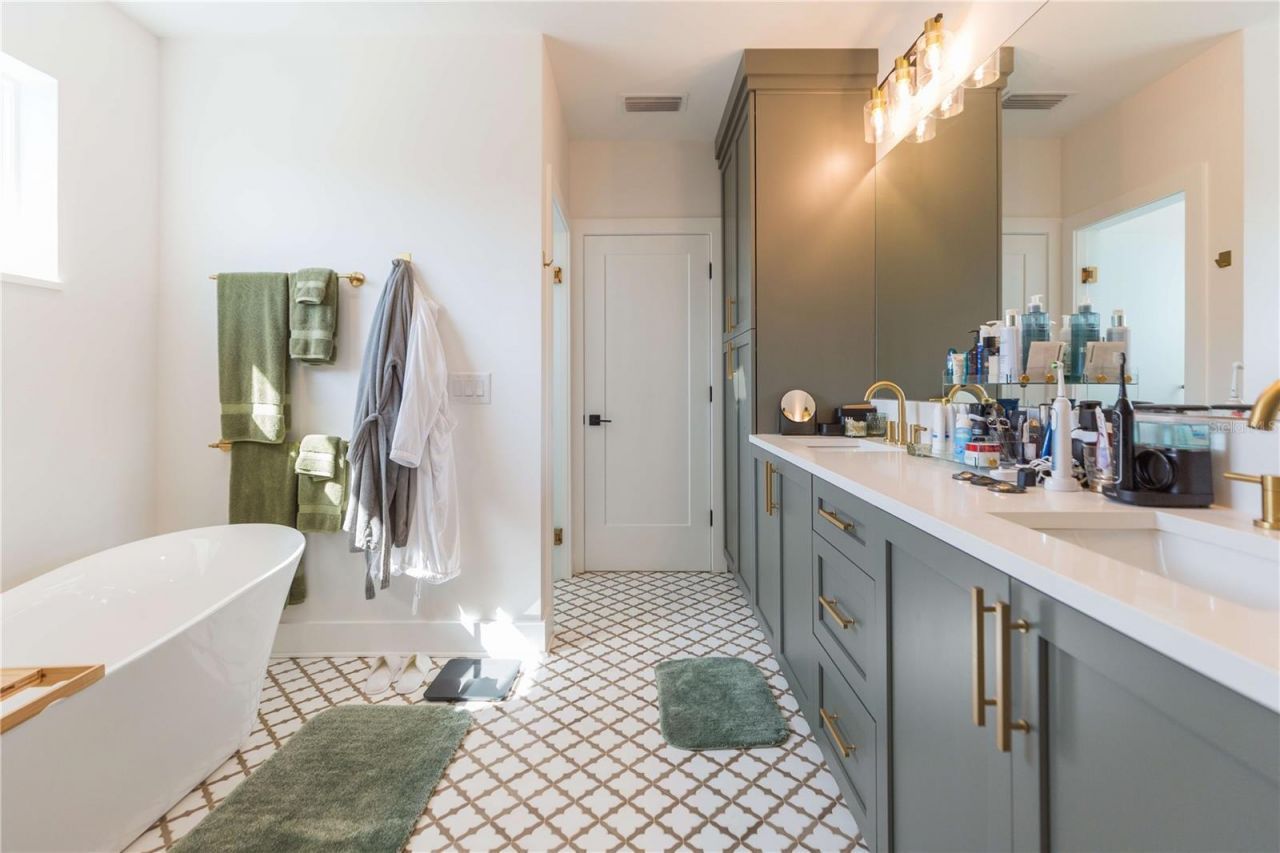 1304 W Arch Street, Tampa, FL 33607 Photo