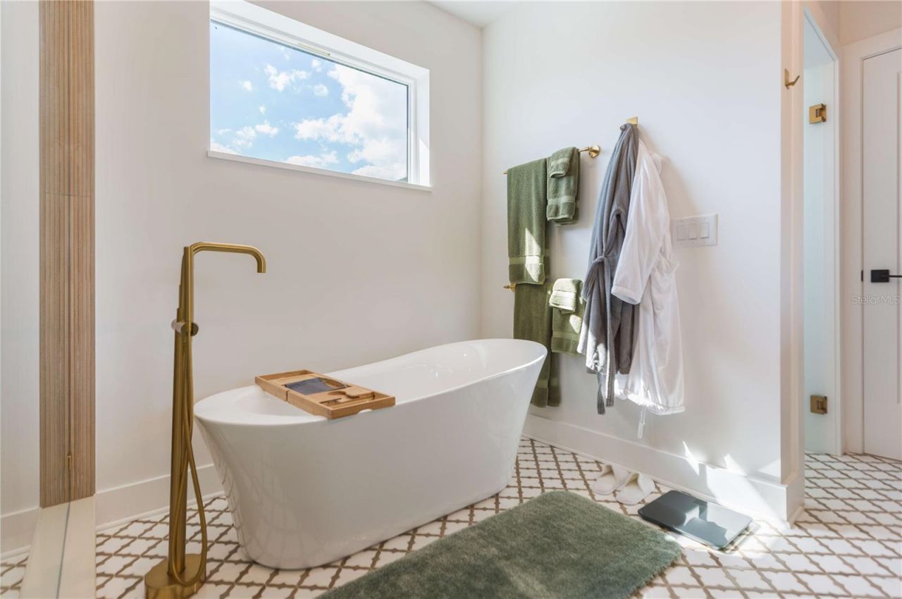 1304 W Arch Street, Tampa, FL 33607 Photo