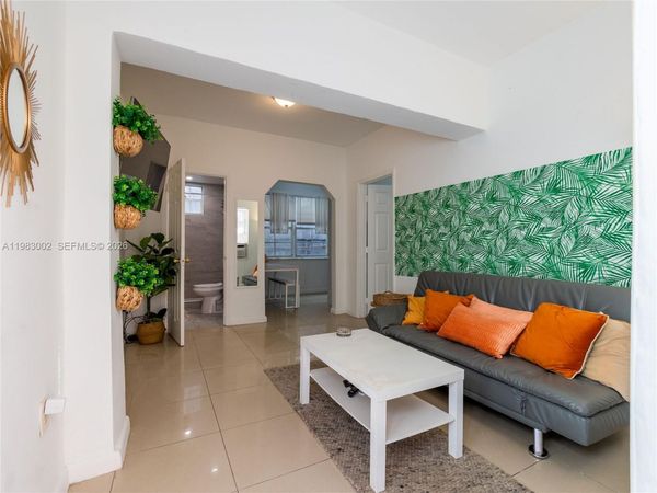 Unit 6, Miami, FL 33137