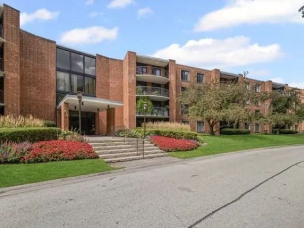 1615 E Central Road , Unit 111B, Arlington Heights, IL 60005