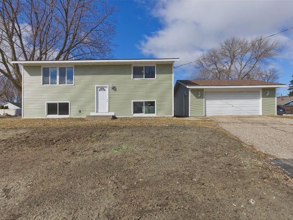 1105 11th Avenue, Howard Lake, MN 55349