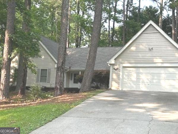 102 Whisper Trace, Peachtree City, GA 30269