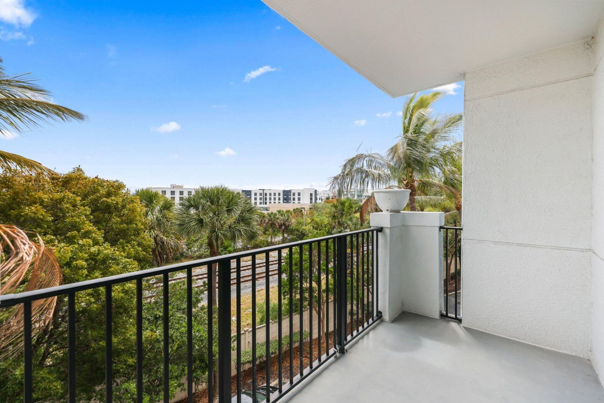 255 NE 3rd Avenue, Unit 2-407, Delray Beach, FL 33444 Photo