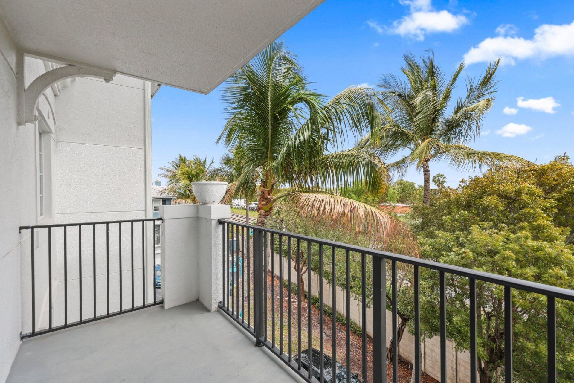 255 NE 3rd Avenue, Unit 2-407, Delray Beach, FL 33444 Photo