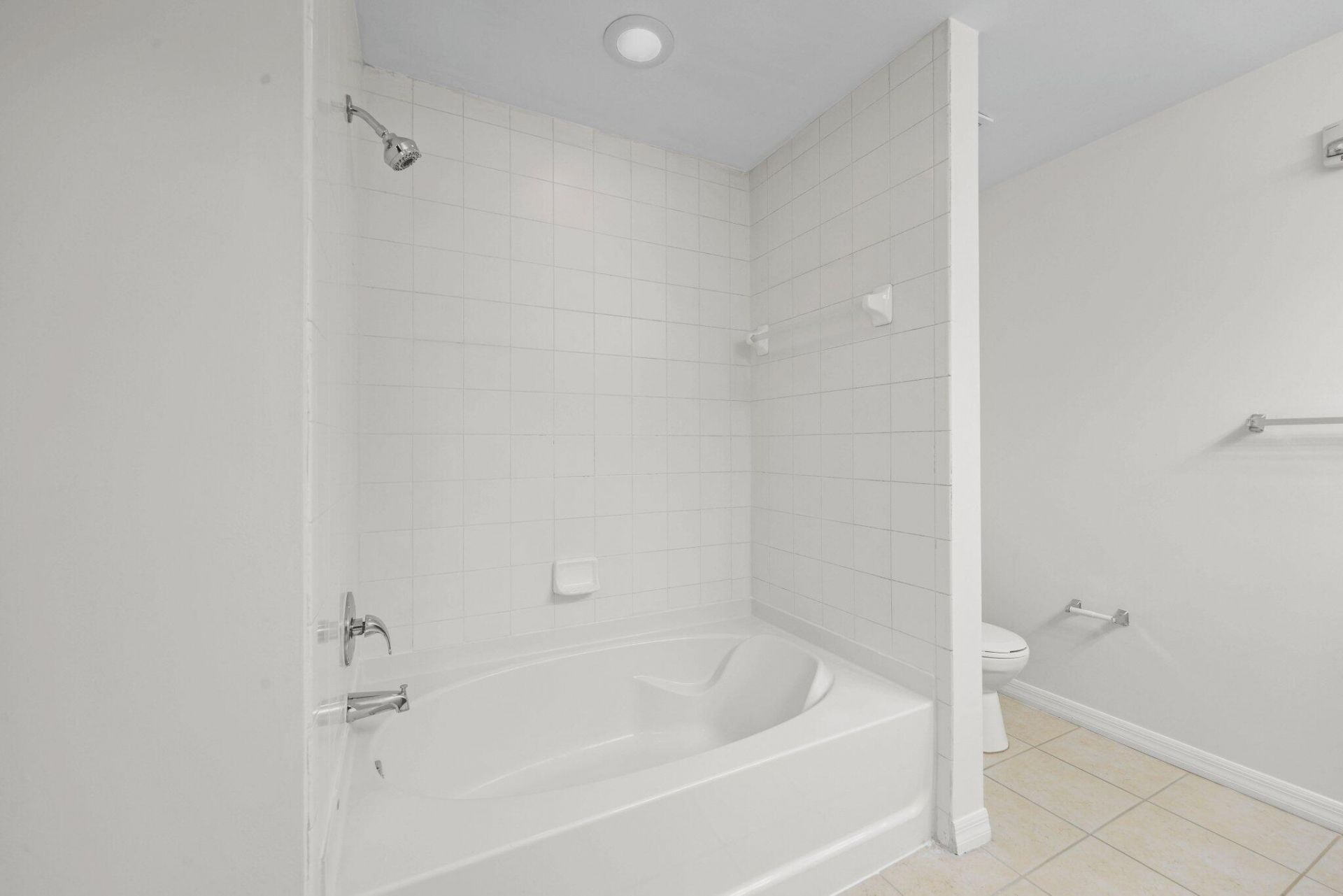 255 NE 3rd Avenue, Unit 2-407, Delray Beach, FL 33444 Photo