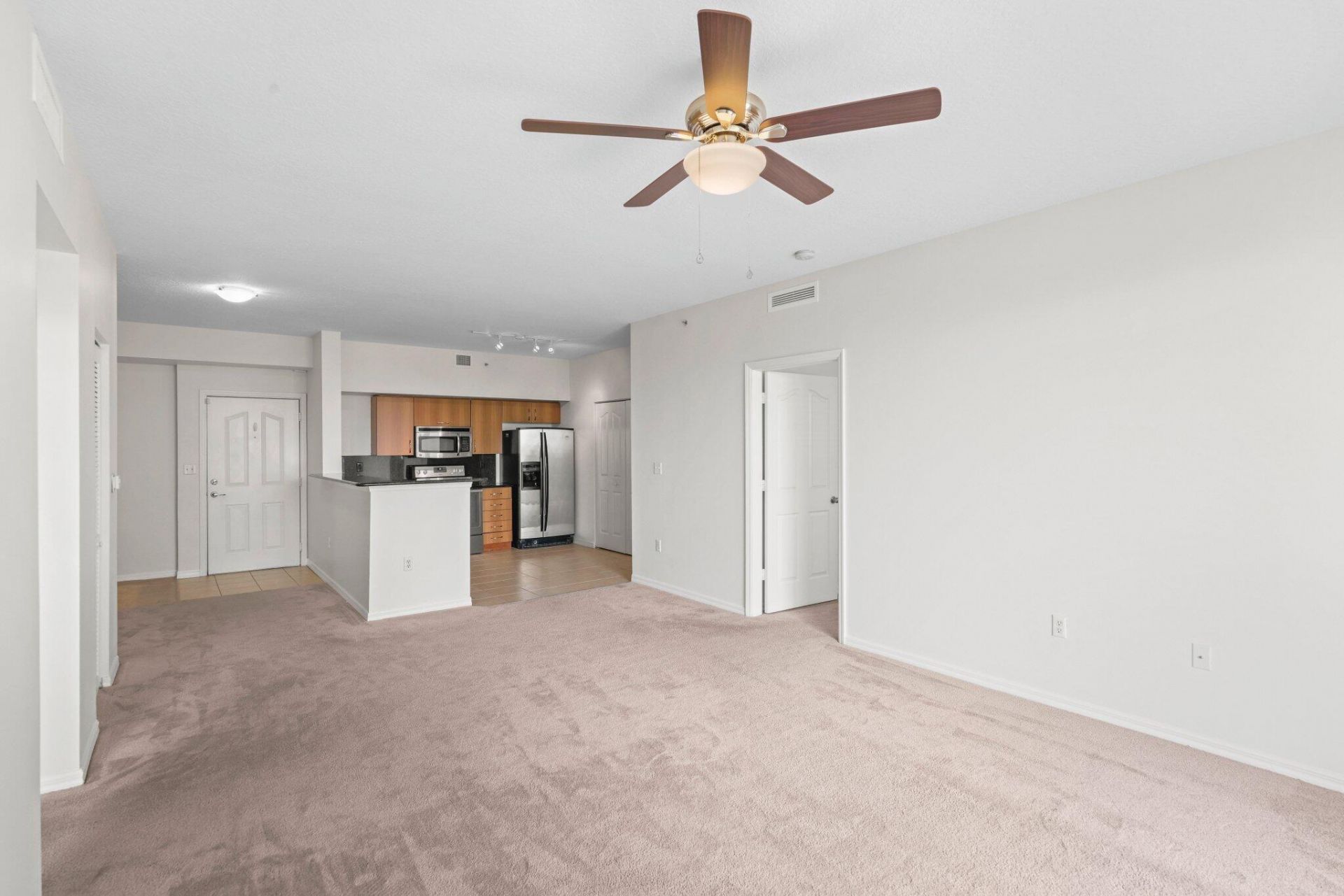 255 NE 3rd Avenue, Unit 2-407, Delray Beach, FL 33444 Photo