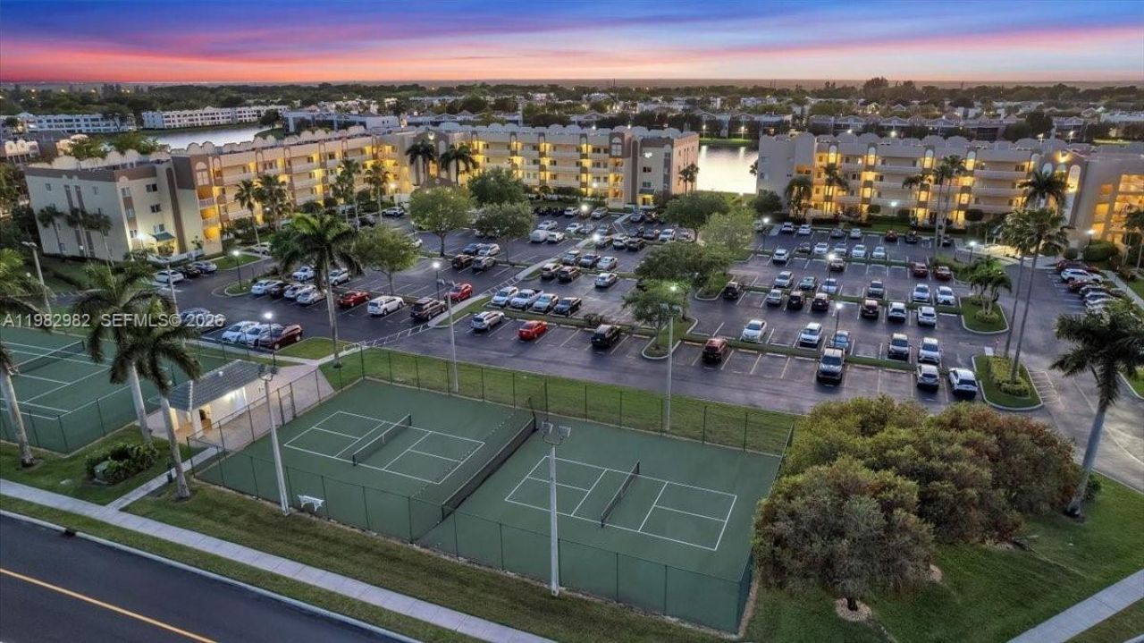 7647 Southampton Ter , Unit 304, Tamarac, FL 33321 Photo