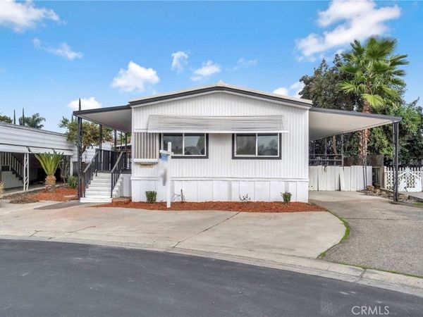 1218 E Cleveland Avenue, Unit 153, Madera, CA 93638