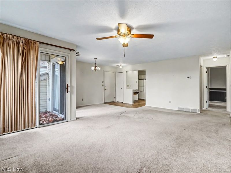 1207 W River Road N, Unit D3, Elyria, OH 44035 Photo 11