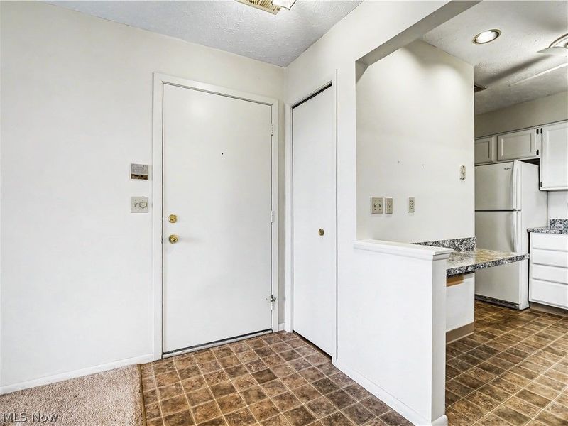 1207 W River Road N, Unit D3, Elyria, OH 44035 Photo 5