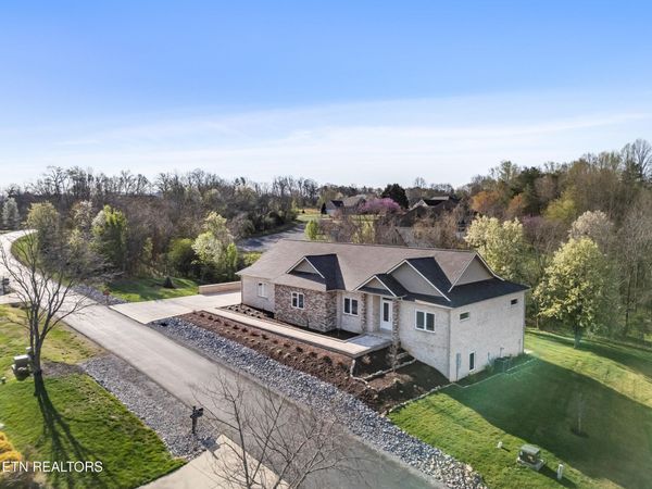 119 Hanani Tr, Vonore, TN 37885