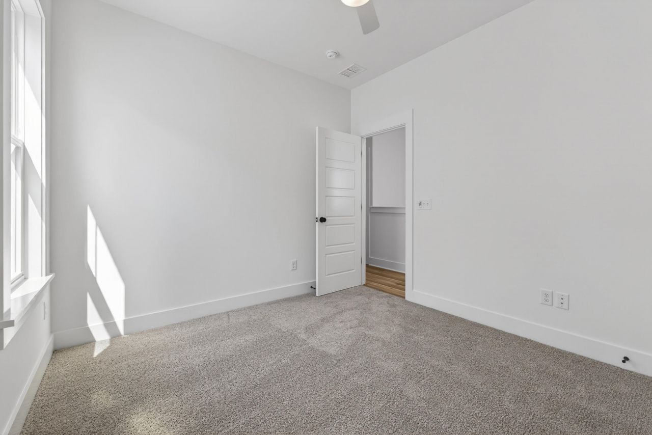 516 Ivy Green Lane Photo 17