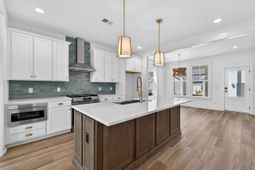 516 Ivy Green Lane photo 4