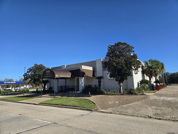 9230 Cortana Pl, Baton Rouge, LA 70815