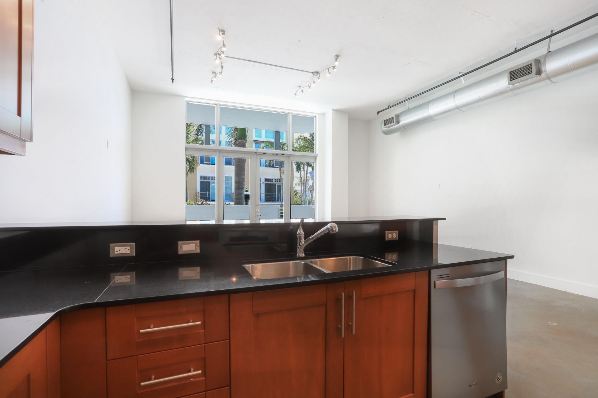 180 NE 4th Avenue, Unit 204, Delray Beach, FL 33483 Photo