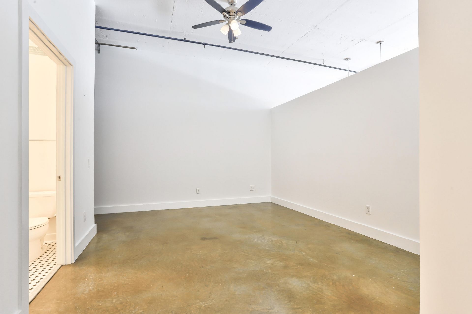 180 NE 4th Avenue, Unit 204, Delray Beach, FL 33483 Photo