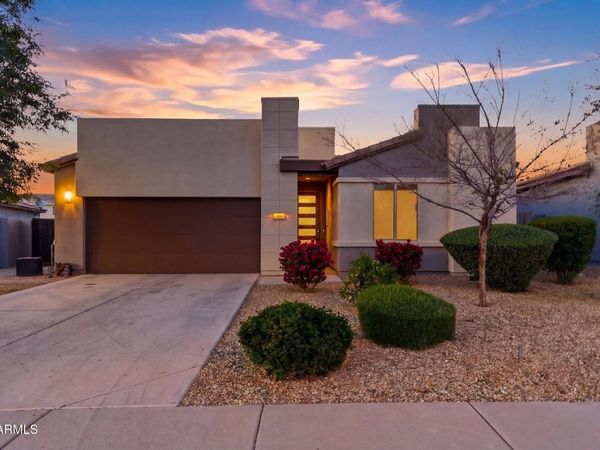 3504 E RAVENSWOOD Drive, Gilbert, AZ 85298