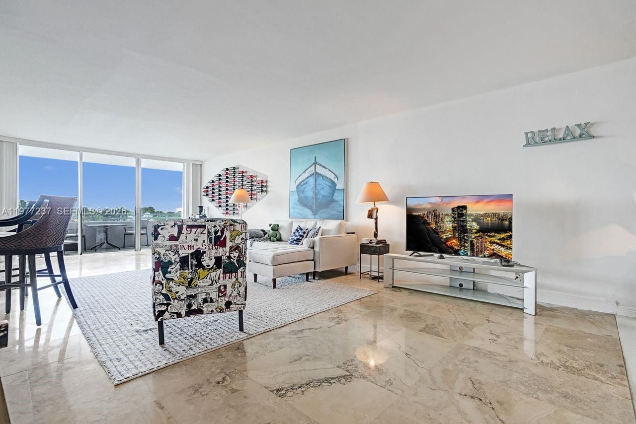 5700 Collins Ave, Unit 5L, Miami Beach, FL 33140 Photo