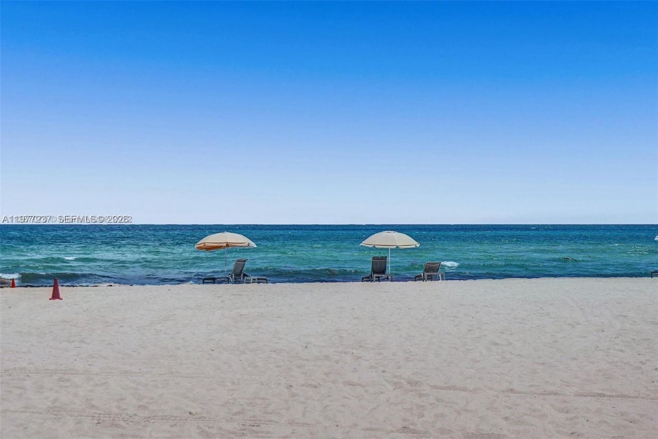 5700 Collins Ave, Unit 5L, Miami Beach, FL 33140 Photo