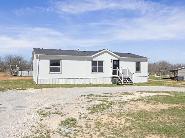 1730 Wildhorse Lane, Stephenville, TX 76401