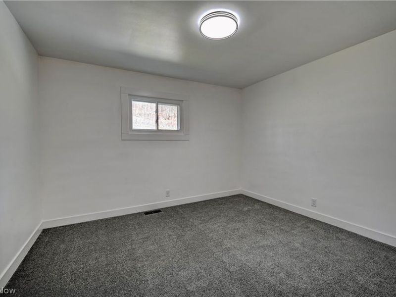 3265 Yorkview Road SW, New Philadelphia, OH 44663 Photo 14