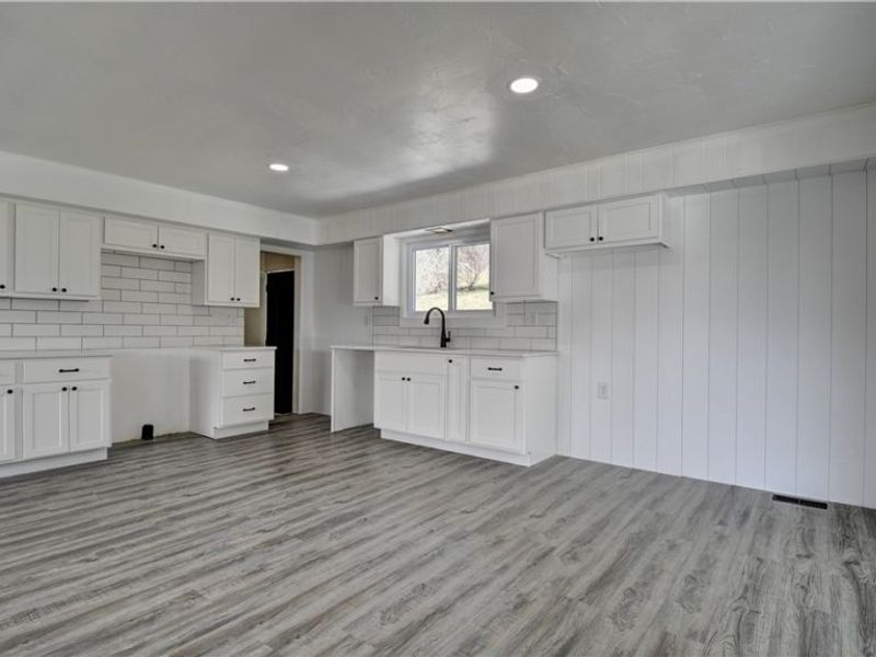 3265 Yorkview Road SW, New Philadelphia, OH 44663 Photo 22