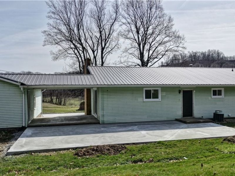 3265 Yorkview Road SW, New Philadelphia, OH 44663 Photo 32