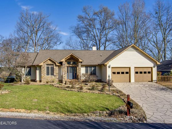 206 Kiyuga Lane, Loudon, TN 37774