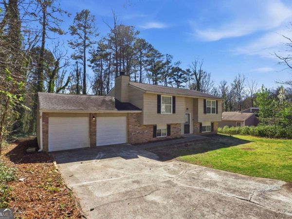 1949 N Landing Way, Marietta, GA 30066