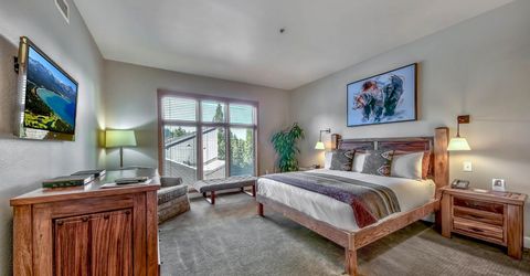 2100 North Village Drive, Truckee, CA 96161 Photo