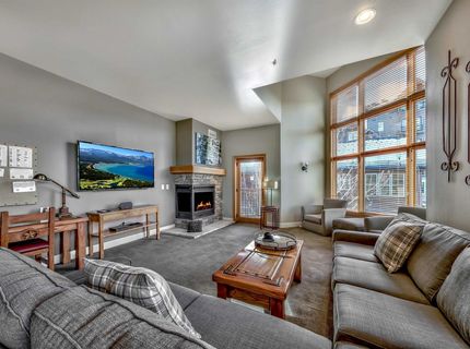 2100 North Village Drive, Truckee, CA 96161 Photo
