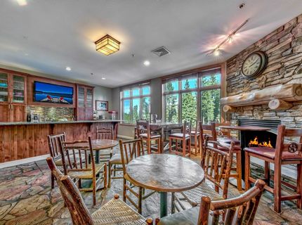 2100 North Village Drive, Truckee, CA 96161 Photo