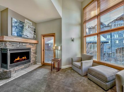 2100 North Village Drive, Truckee, CA 96161 Photo