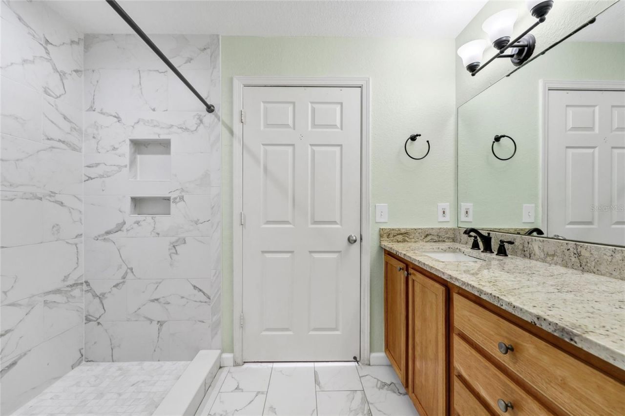 9013 Lee Vista Boulevard, Unit 1910, Orlando, FL 32829 Photo