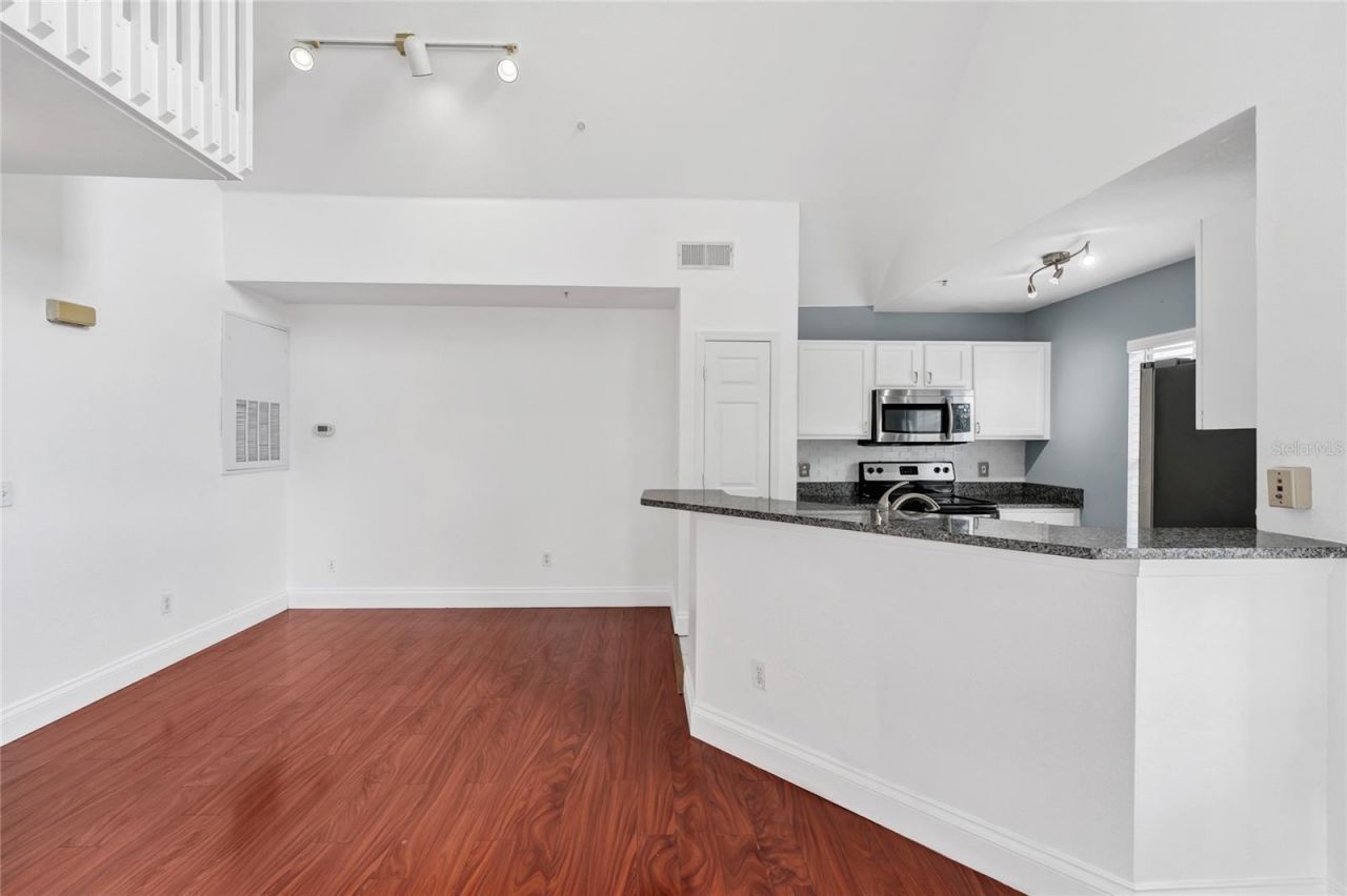 9013 Lee Vista Boulevard, Unit 1910, Orlando, FL 32829 Photo