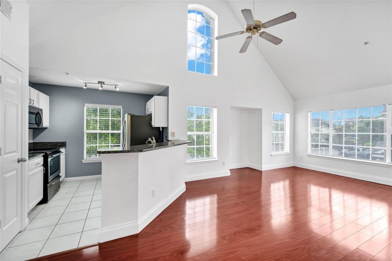 9013 Lee Vista Boulevard, Unit 1910, Orlando, FL 32829 Photo