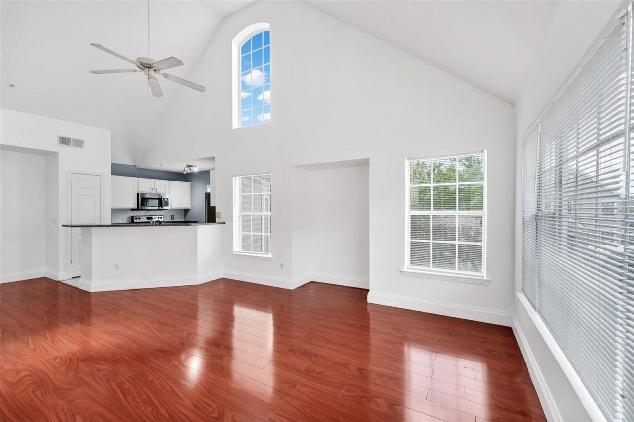 9013 Lee Vista Boulevard, Unit 1910, Orlando, FL 32829 Photo