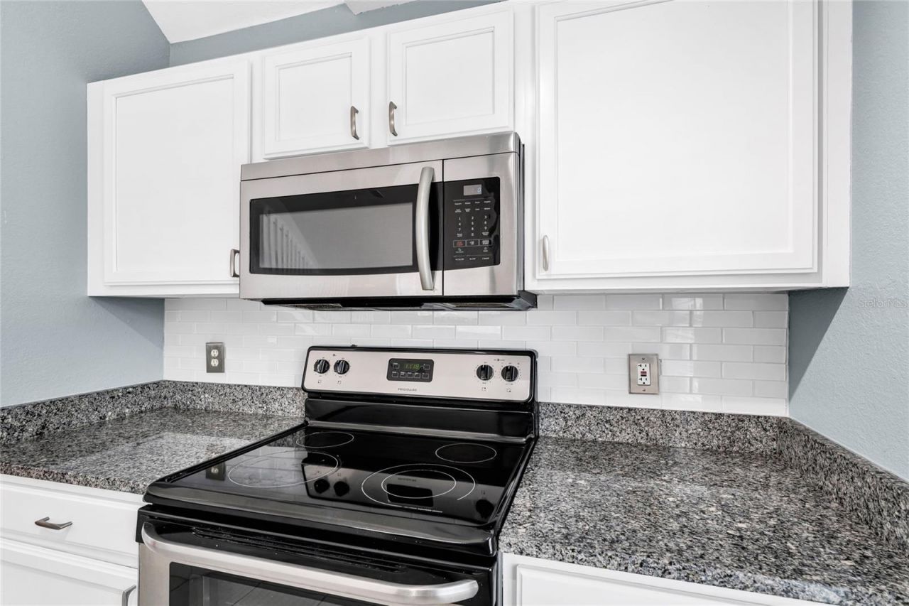 9013 Lee Vista Boulevard, Unit 1910, Orlando, FL 32829 Photo