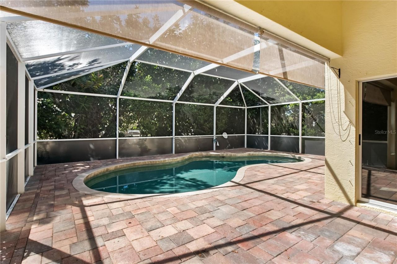 6801 Superior Street Circle, Sarasota, FL 34243 Photo