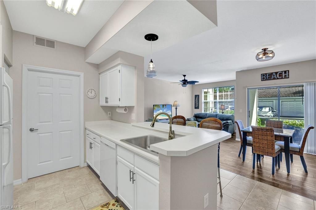 4625 Saint Croix Ln , Unit 1118, Naples, FL 34109 Photo