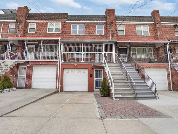 2524 Radcliff Avenue, Bronx, NY 10469