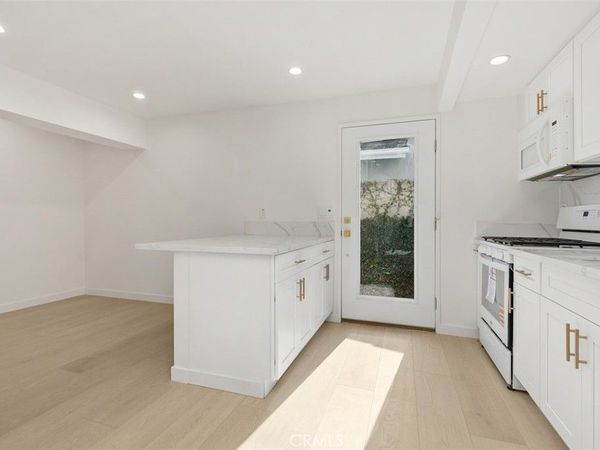 3926 Acacia Street, Irvine, CA 92606