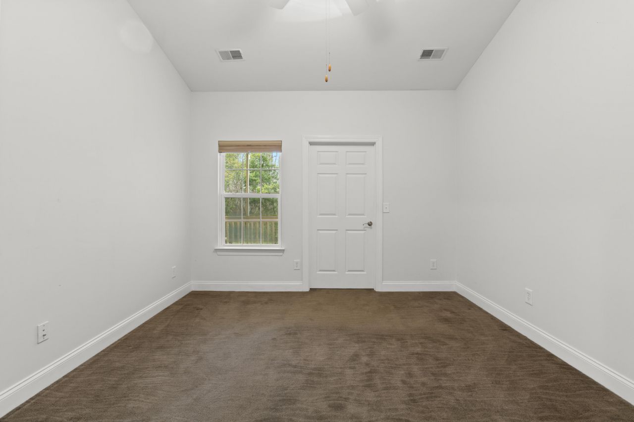 2456 Deer Ridge Lane Photo 17