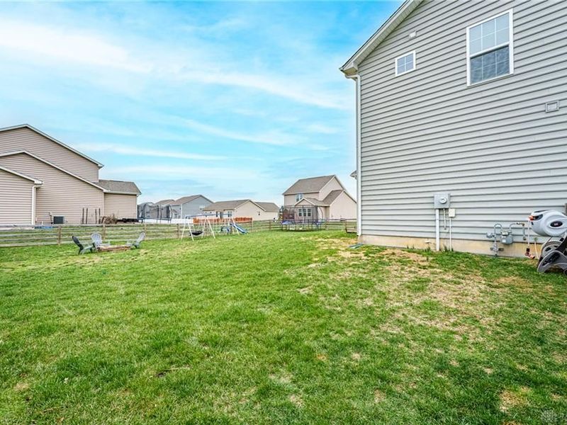 149 Irongate Drive, Englewood, OH 45322 Photo 3