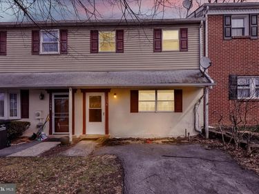 1336 FOX RUN, READING, PA 19606